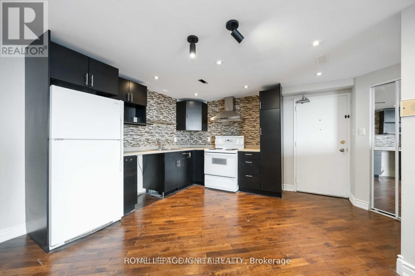 Apartment at 1603 - 330 DIXON ROAD, Toronto