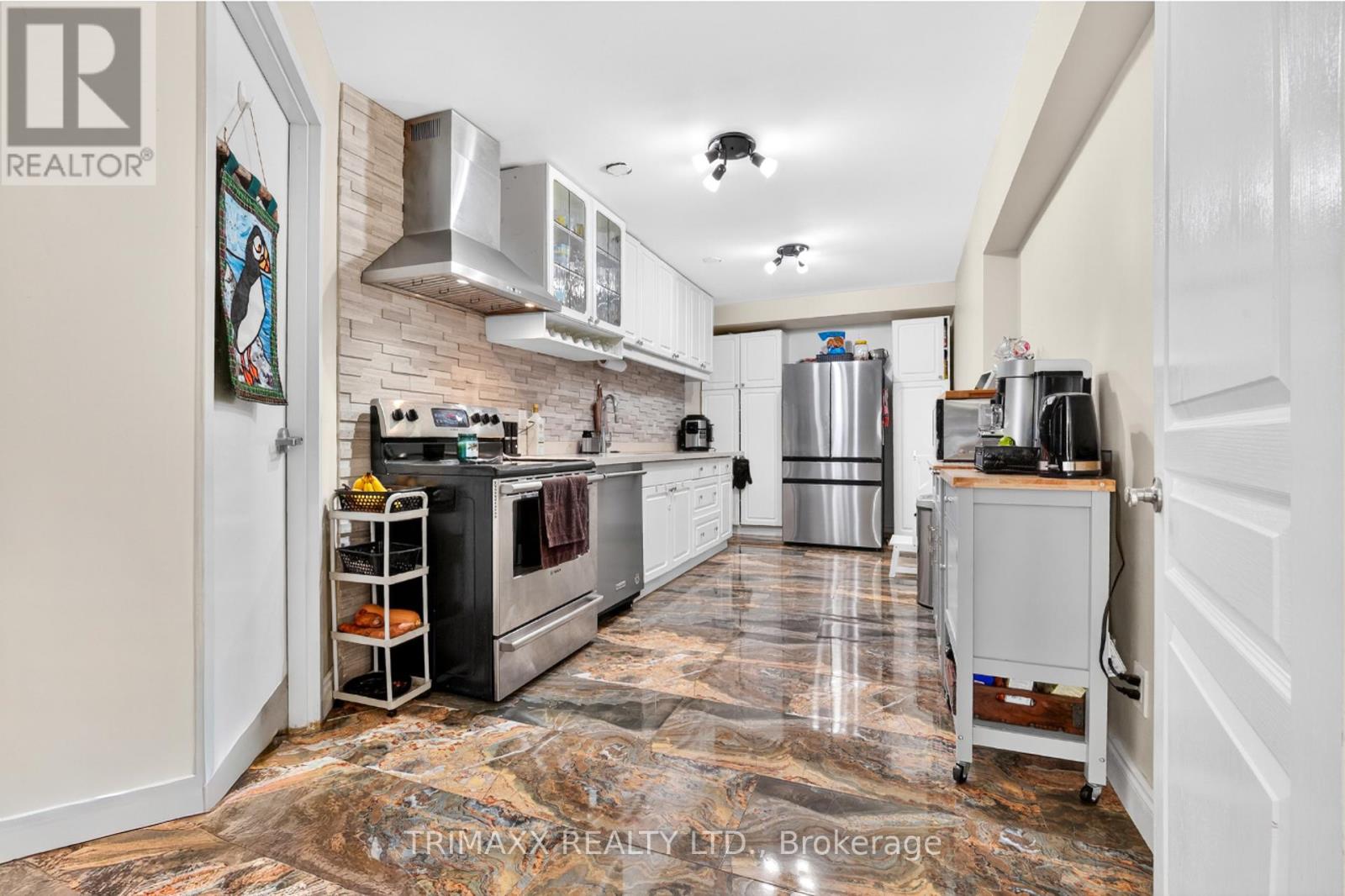 Detached at 18 WALTON DRIVE, Caledon
