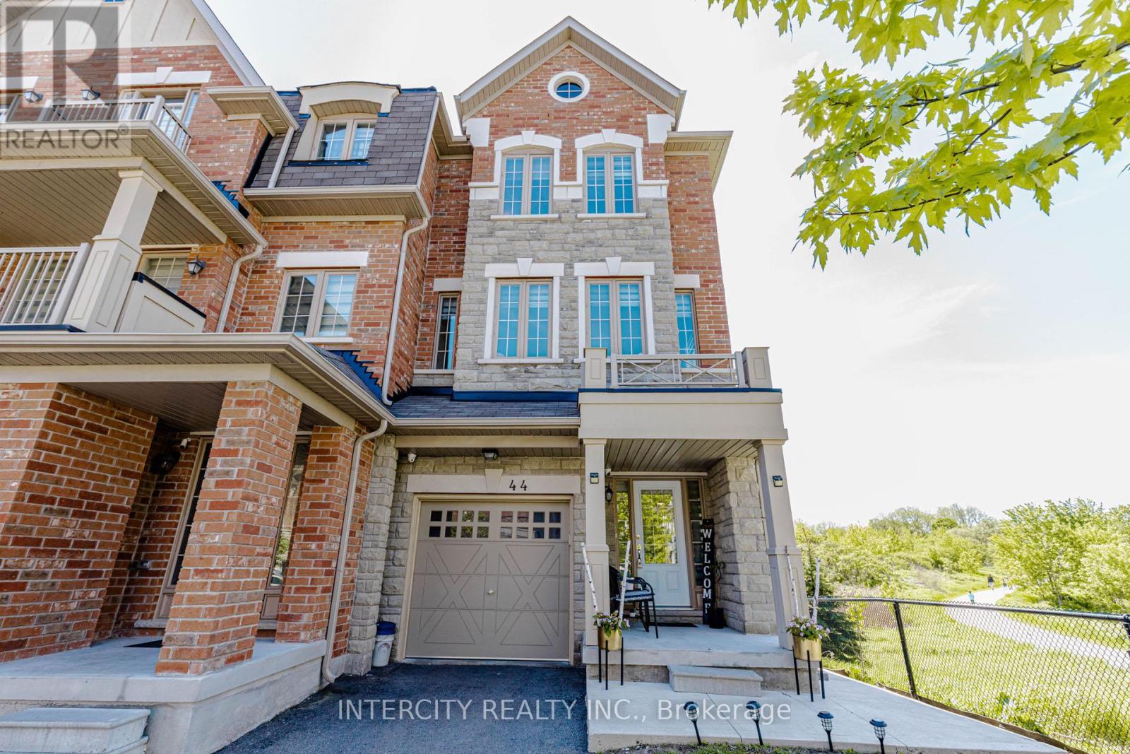 Townhouse at 44 SHIFF CRESCENT, Brampton