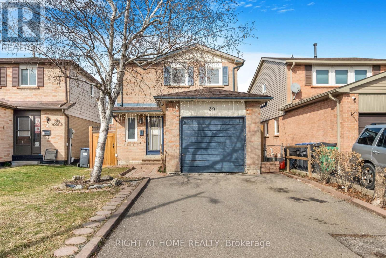 Detached at 39 MARTINDALE UPPER CRESCENT, Brampton (Brampton West)