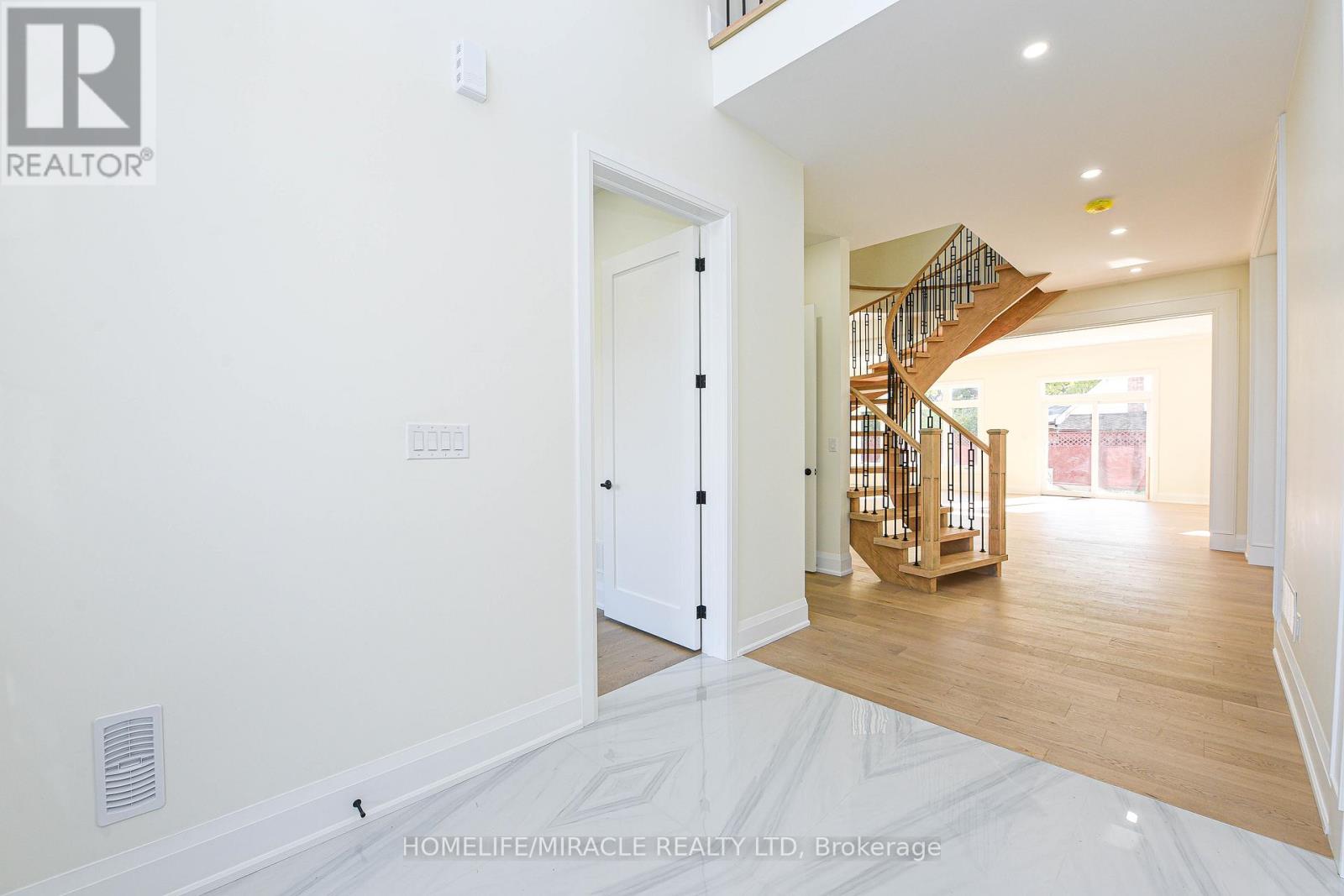 Multiplex at 11 HILLCREST AVENUE, Brampton