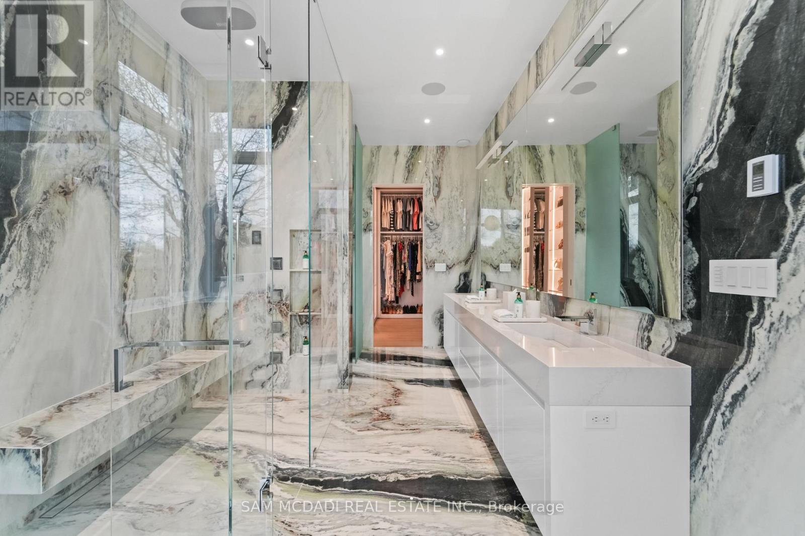 Detached at 1589 GLENHILL CRESCENT, Mississauga