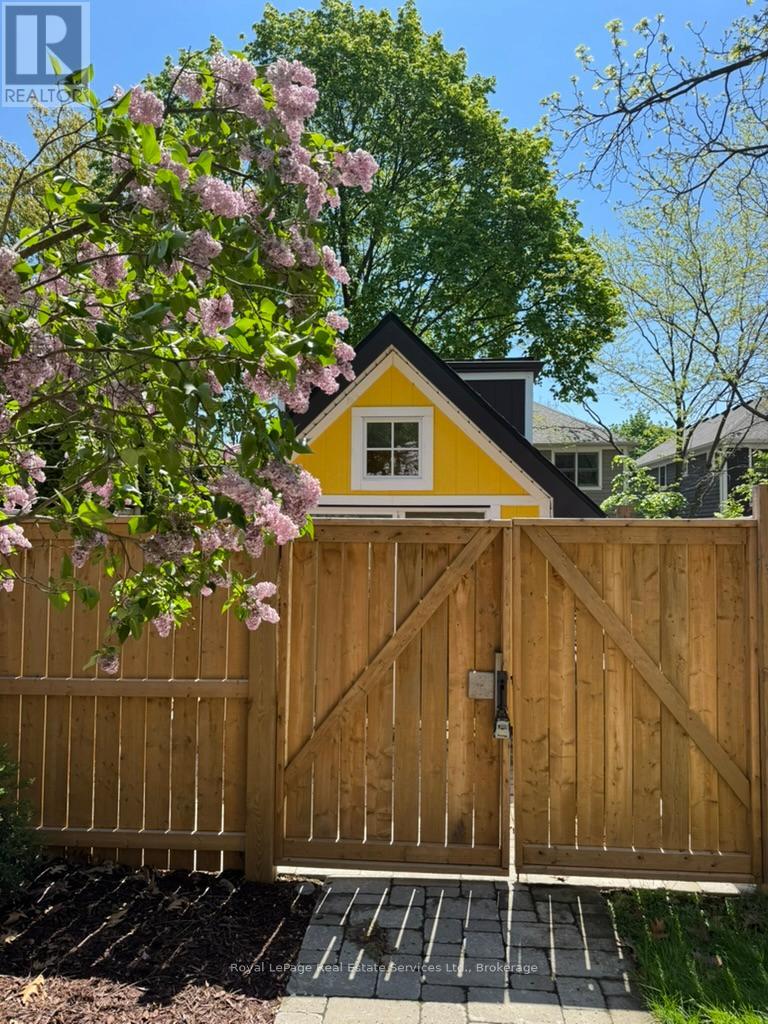 Detached at TH - 40 BOND STREET, Oakville (CO Central)