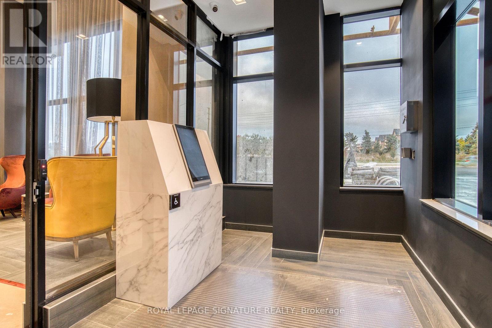 Apartment at 234 - 395 DUNDAS STREET W, Oakville