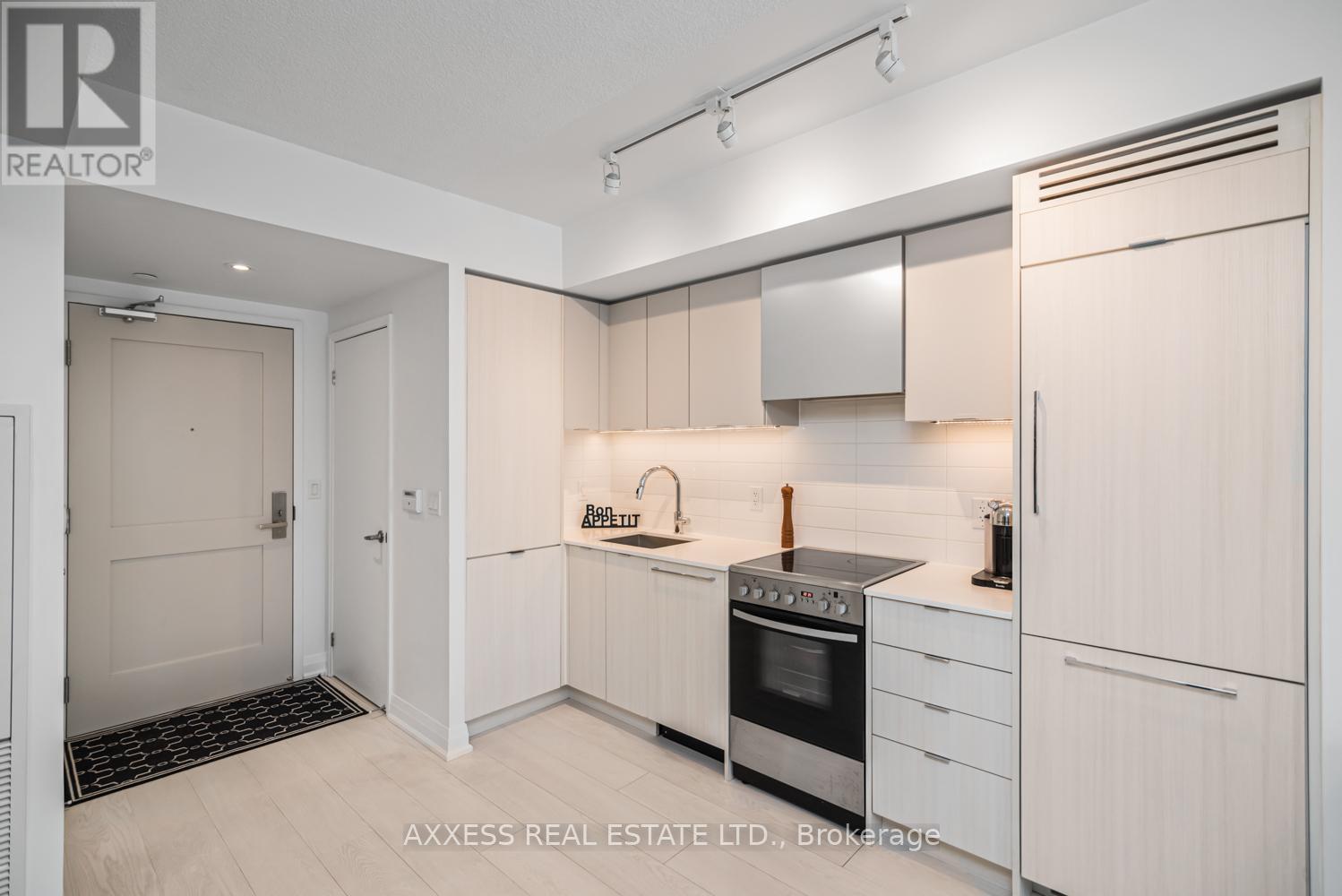 Apartment at 619 - 10 GIBBS ROAD, Toronto (Islington-City Centre West)