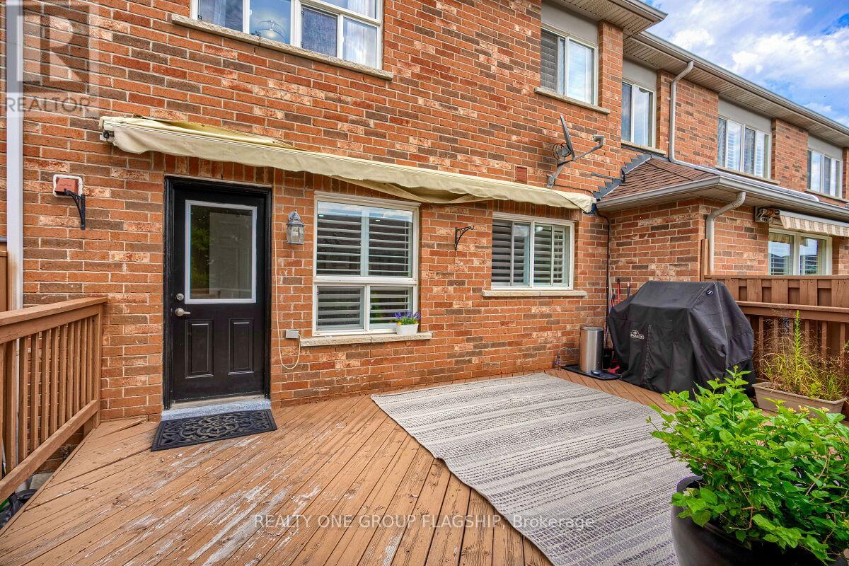 Townhouse at 5846 TENTH LINE W, Mississauga