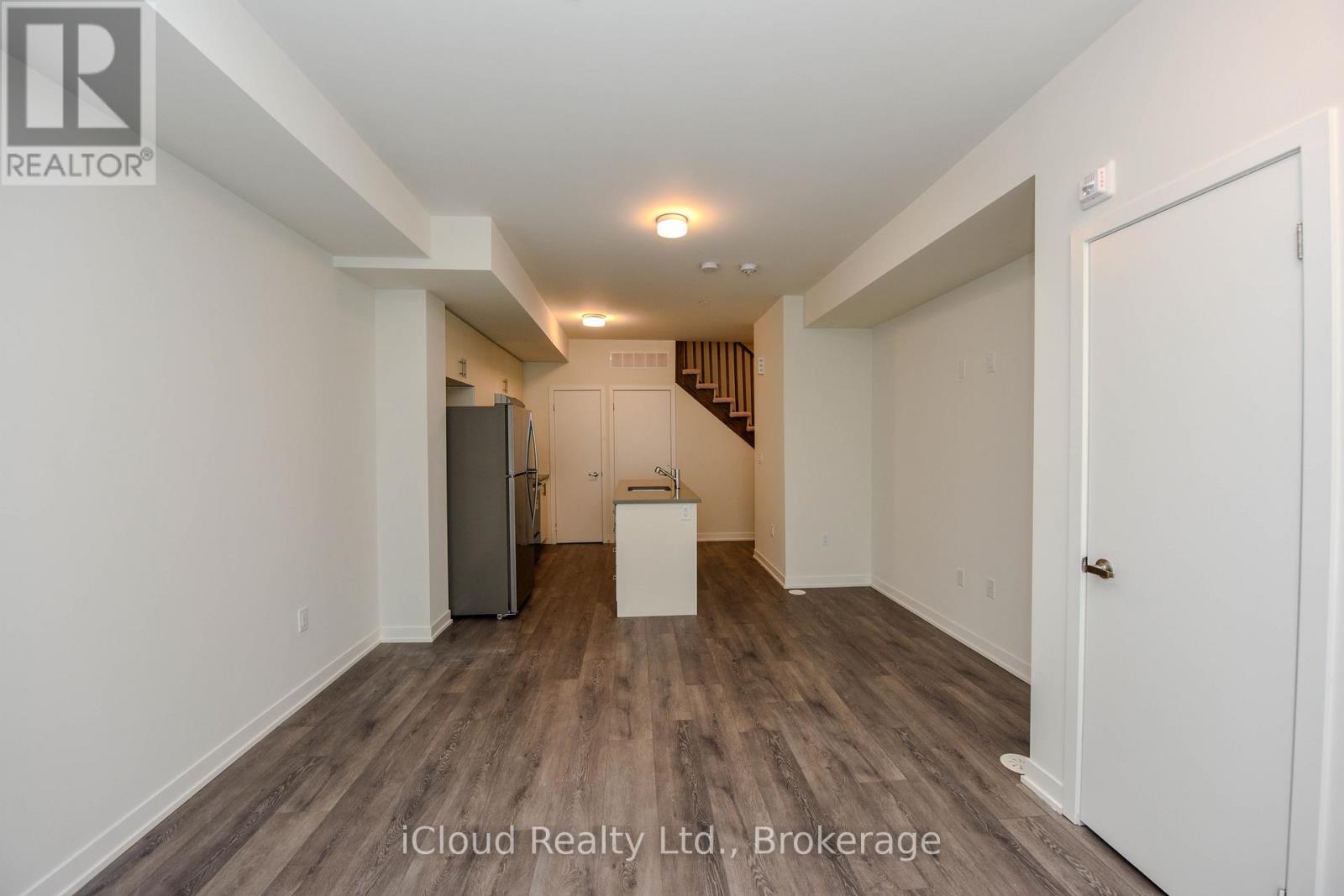 Townhouse at 22 - 3425 RIDGEWAY DRIVE, Mississauga