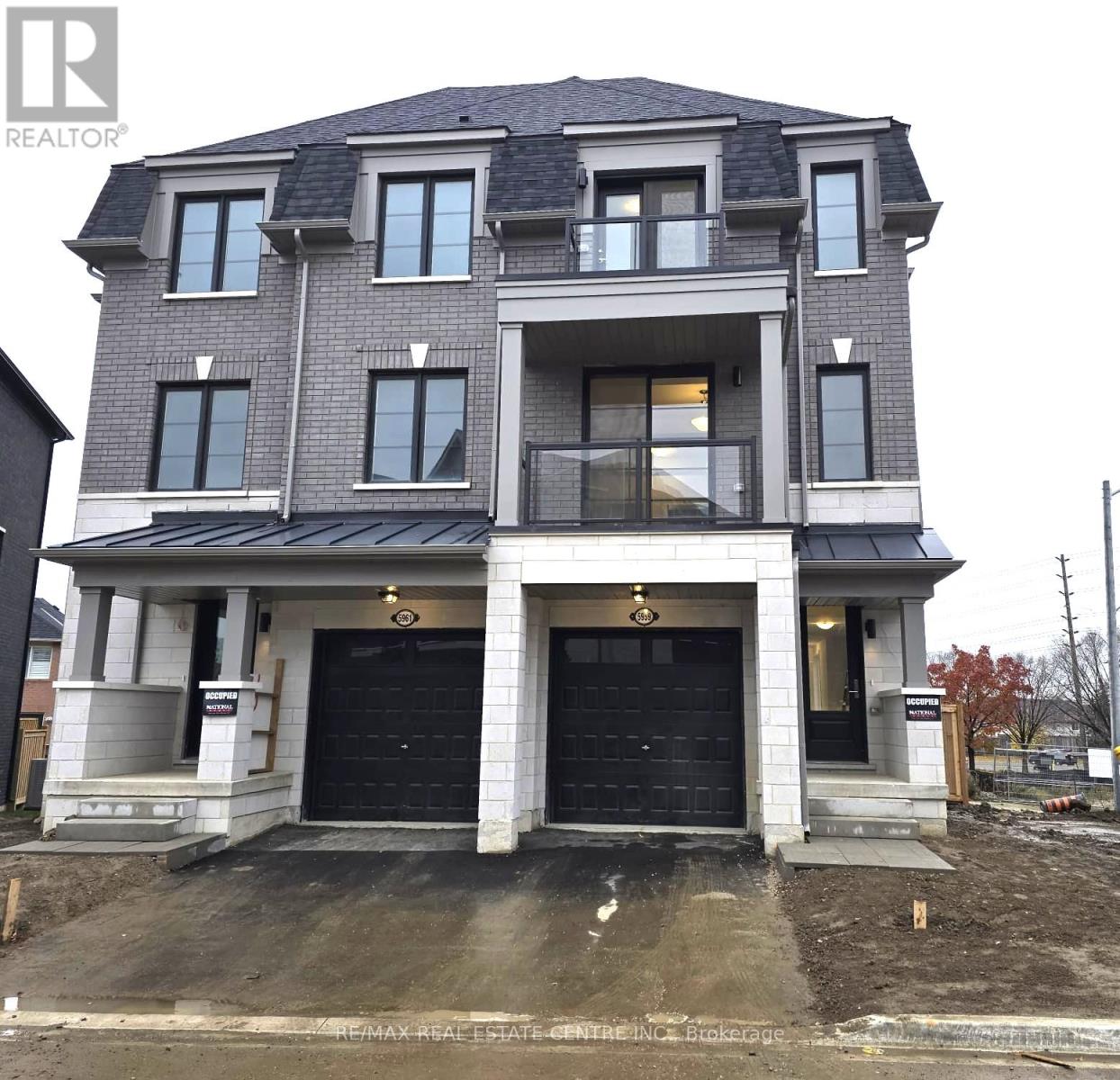 Semi-Detached/Link at 5959 SAIGON STREET, Mississauga (East Credit)
