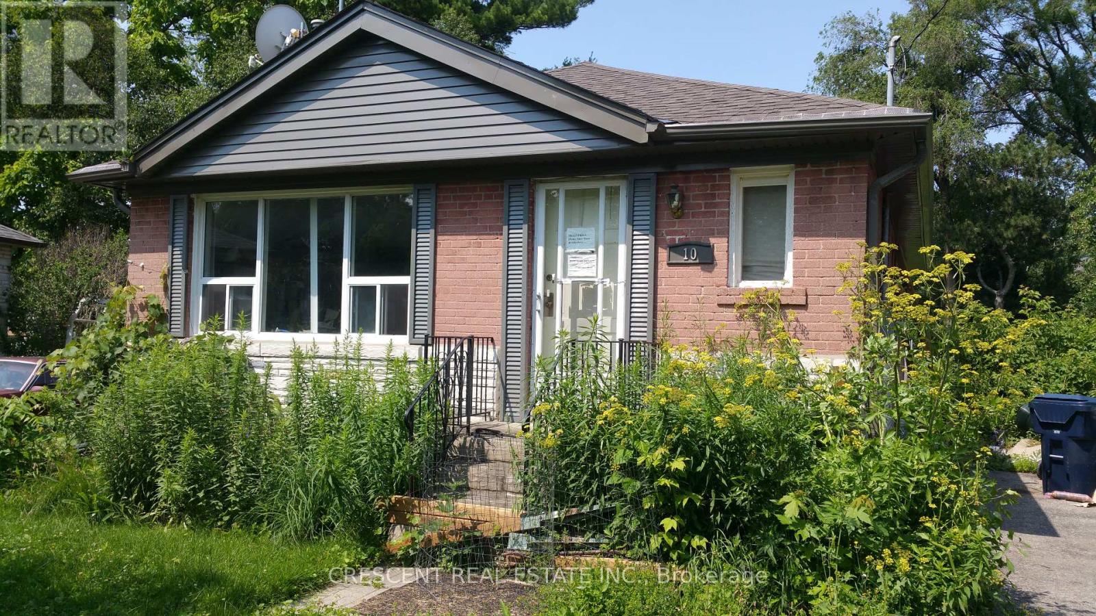 Detached at 10 SHAVER COURT, Toronto