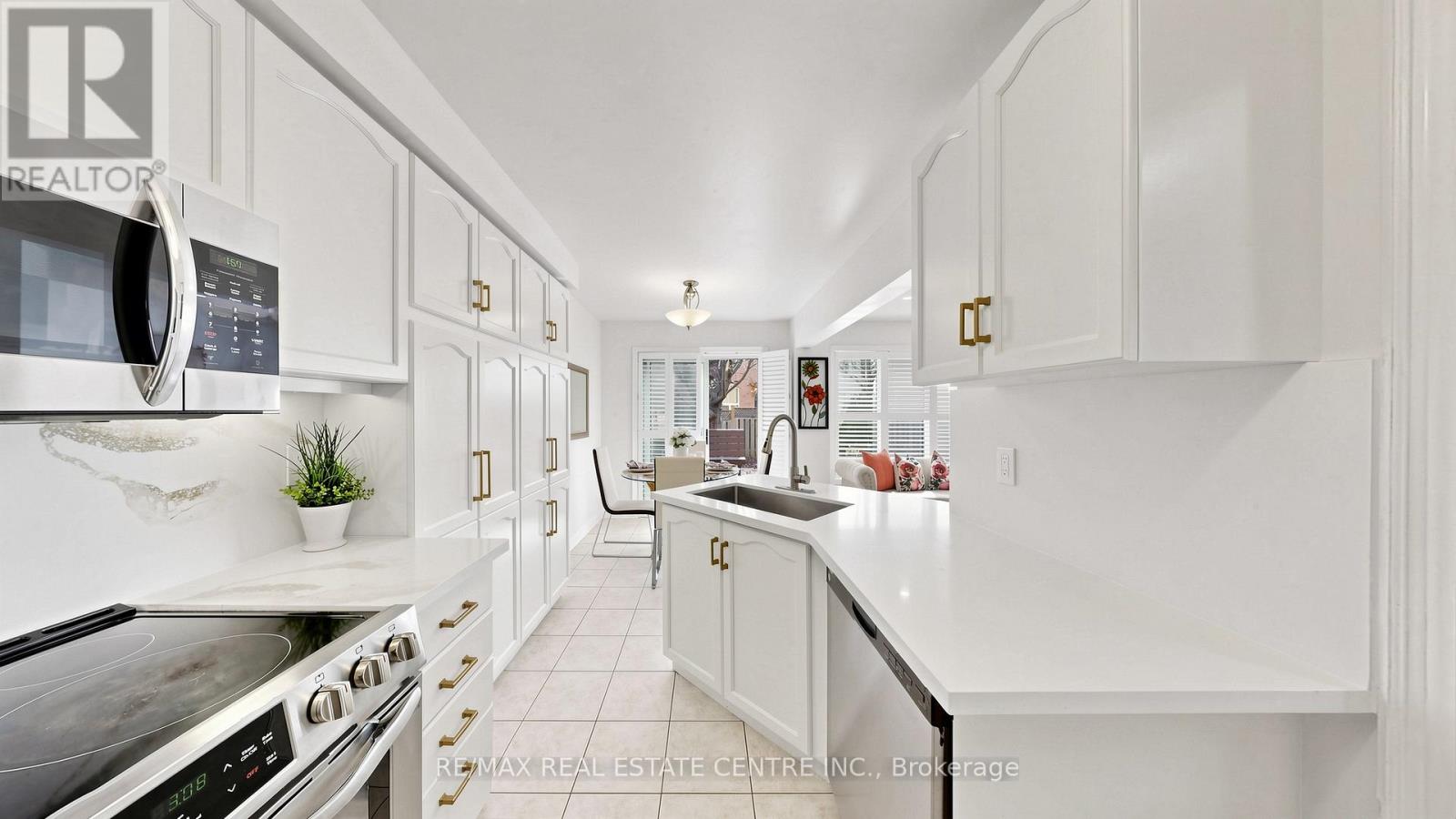 Semi-Detached/Link at 72 TILLER TRAIL, Brampton