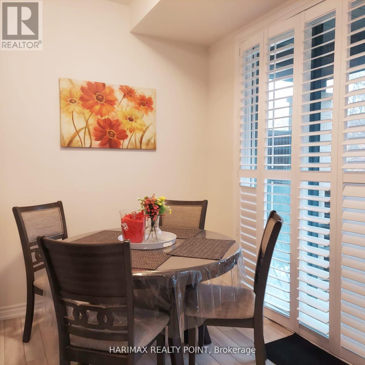 Townhouse at 25 - 40 KNOTSBERRY CIRCLE, Brampton