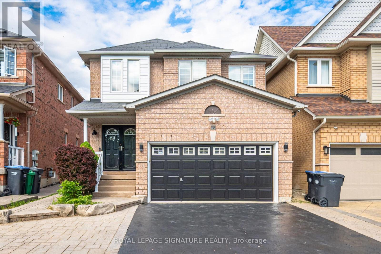Detached at 901 KNOTTY PINE GROVE, Mississauga