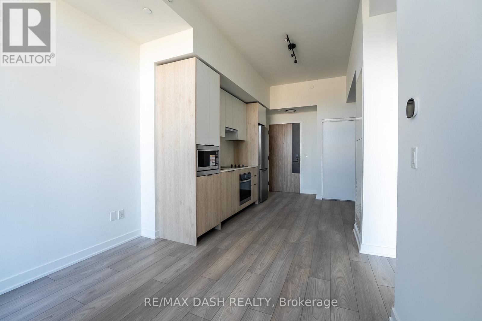 Apartment at 313 - 1007 THE QUEENSWAY AVENUE, Toronto