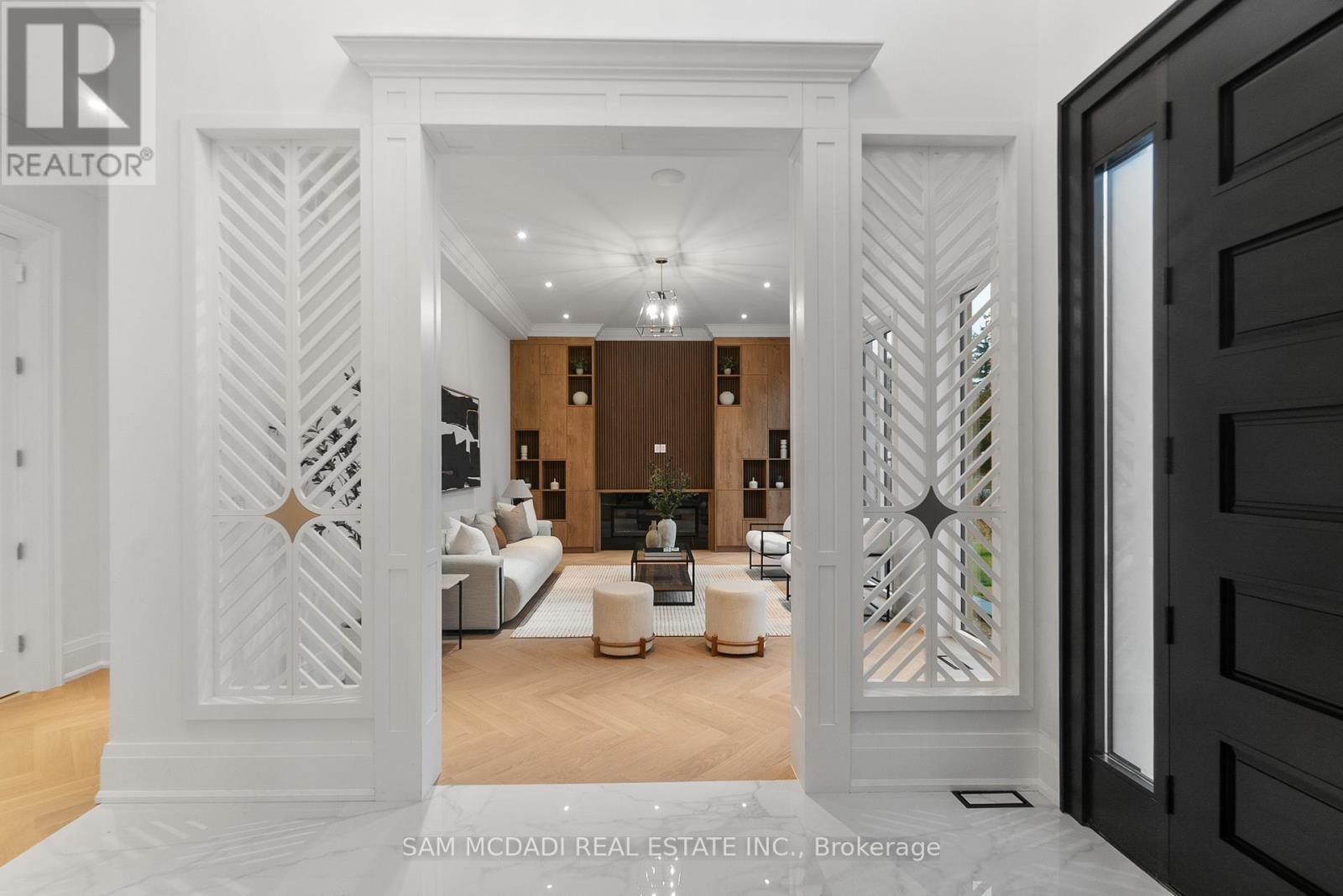 Detached at 84 PEBBLERIDGE PLACE, Oakville