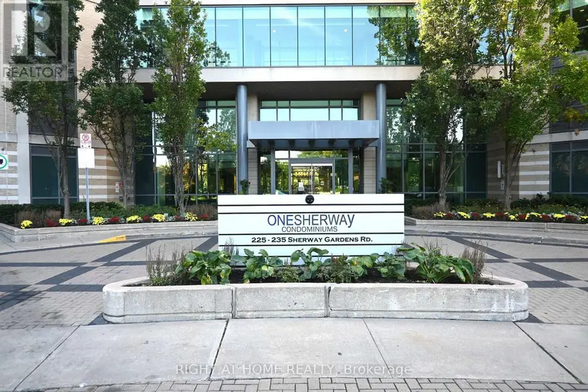 Apartment at 305 - 235 SHERWAY GARDENS ROAD, Toronto (Islington-City Centre West)