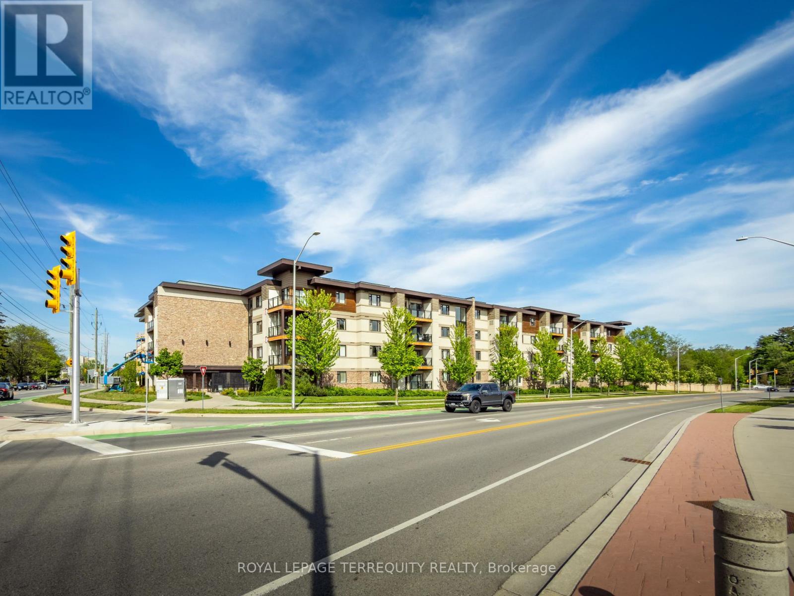 Apartment at 313 - 128 GARDEN DRIVE, Oakville