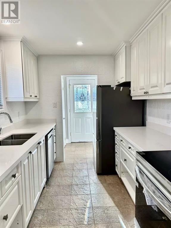 Detached at 2421 SPEYSIDE DRIVE, Mississauga