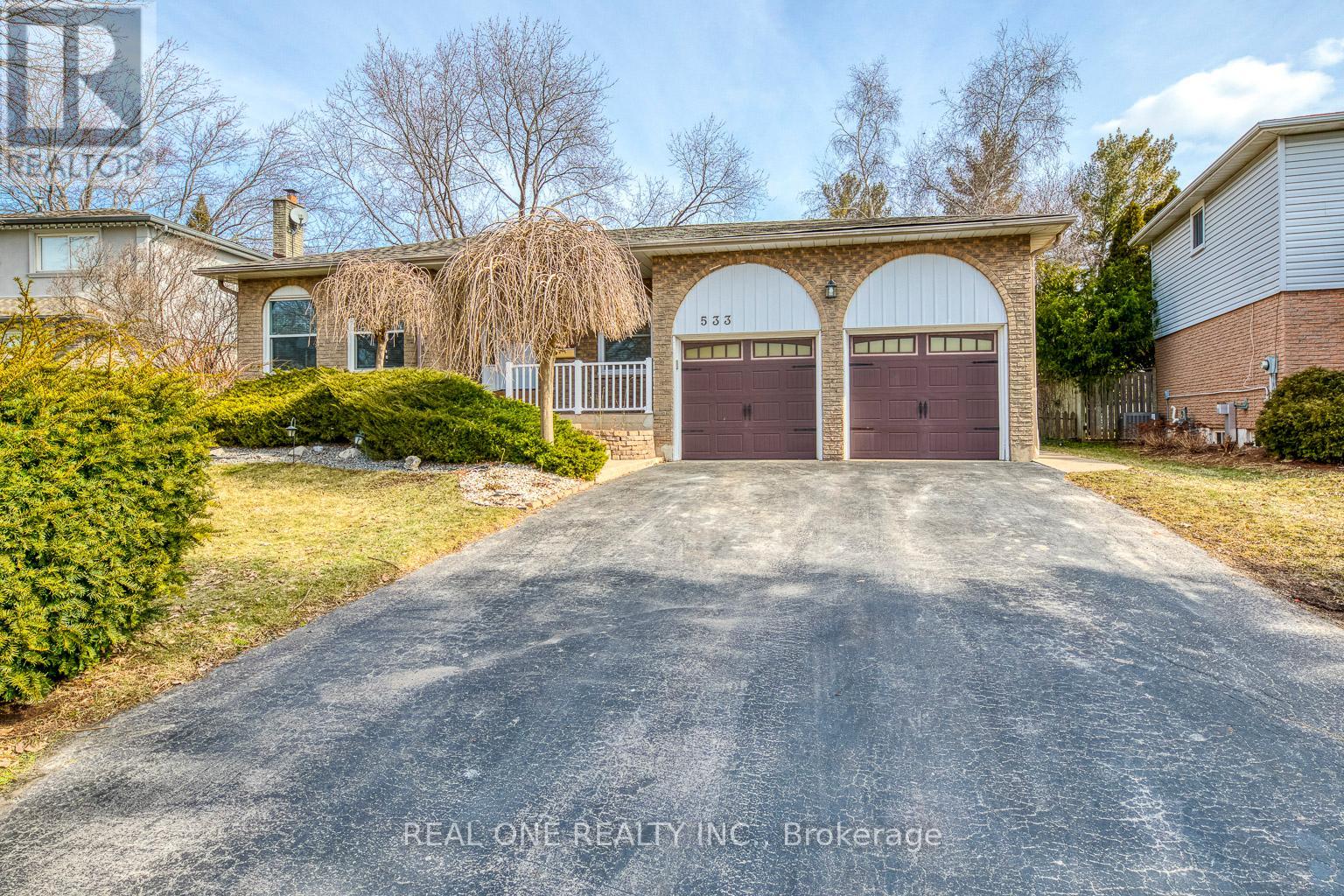 Detached at 533 TIPPERTON CRESCENT, Oakville (WO West)