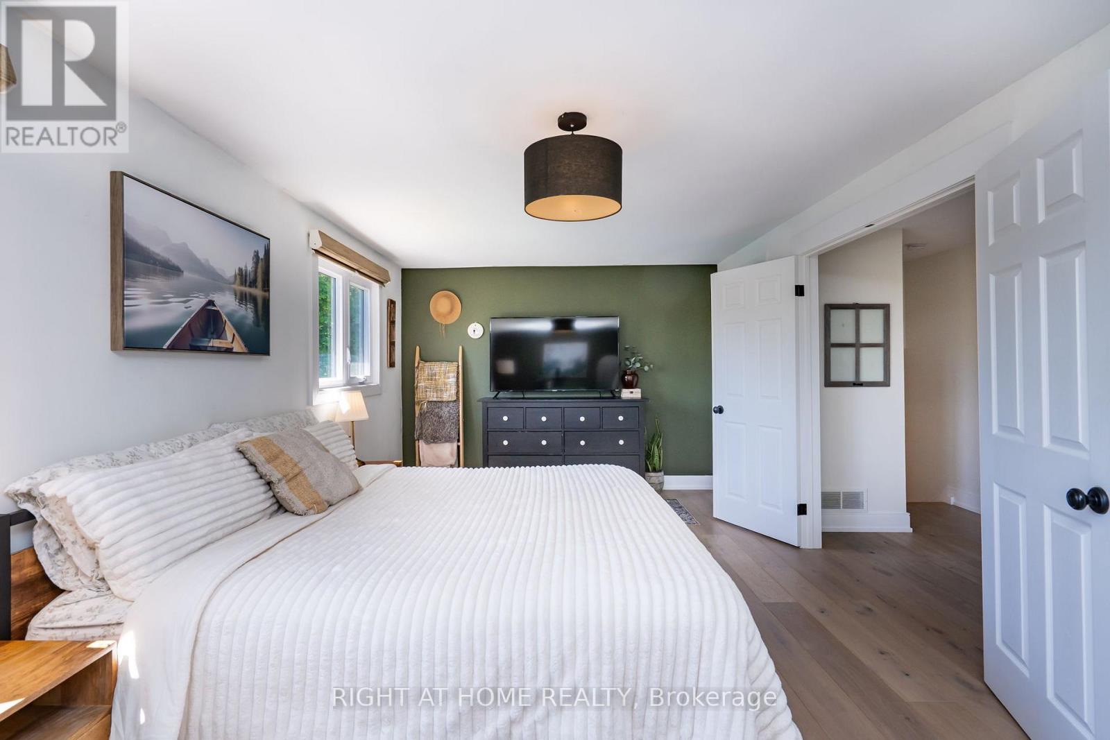 Detached at 45 IRWIN CRESCENT, Halton Hills