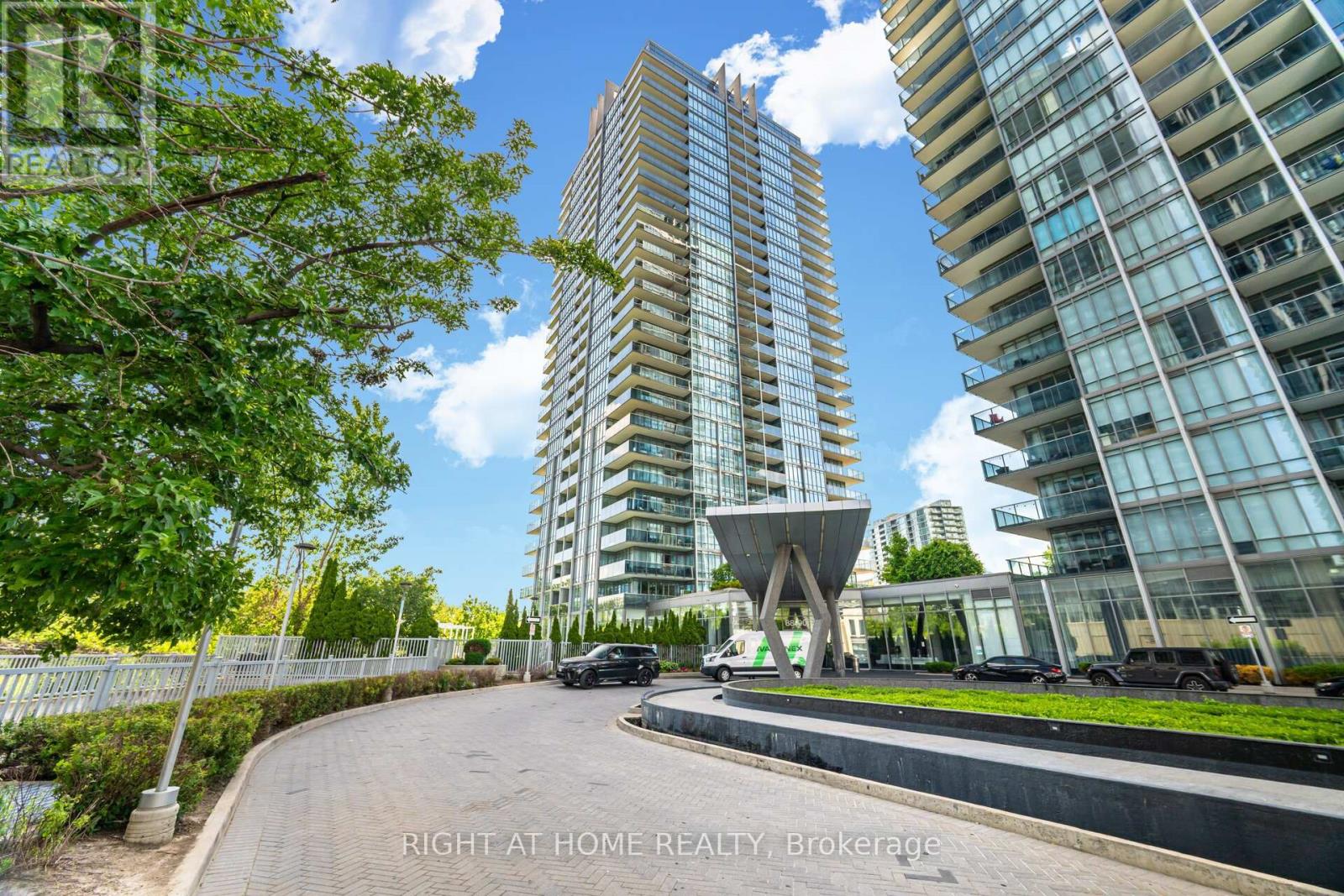 Apartment at 3005 - 88 PARK LAWN ROAD, Toronto