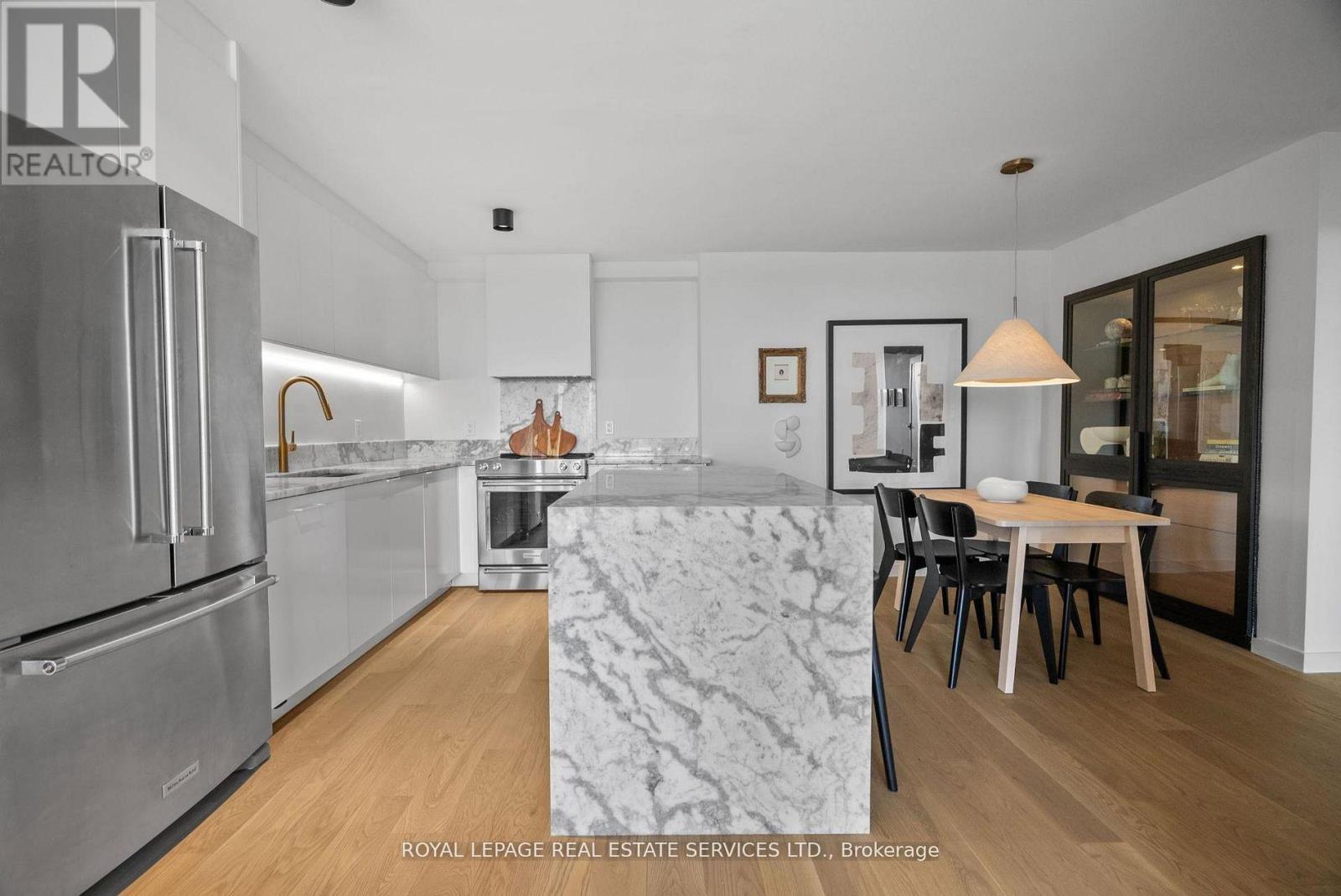 Apartment at 1005 - 1320 ISLINGTON AVENUE, Toronto
