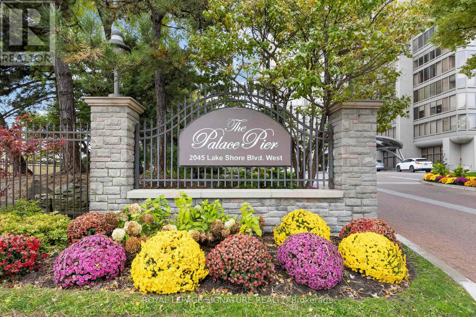 Apartment at 2904 - 2045 LAKE SHORE BOULEVARD W, Toronto