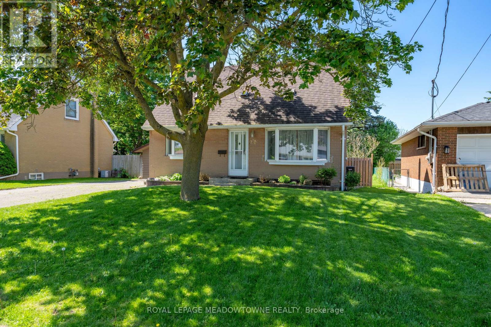 Detached at 20 DELREX BOULEVARD, Halton Hills (Georgetown)