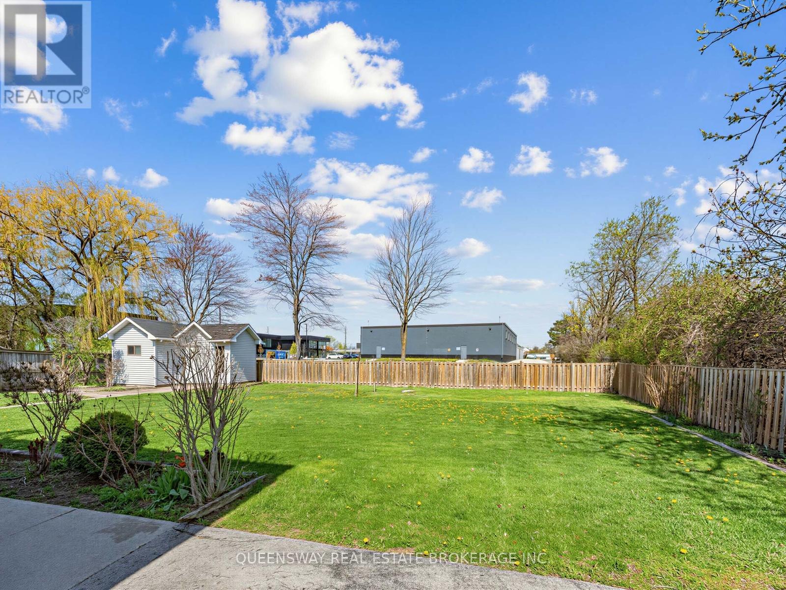Detached at 517 PINEGROVE ROAD, Oakville