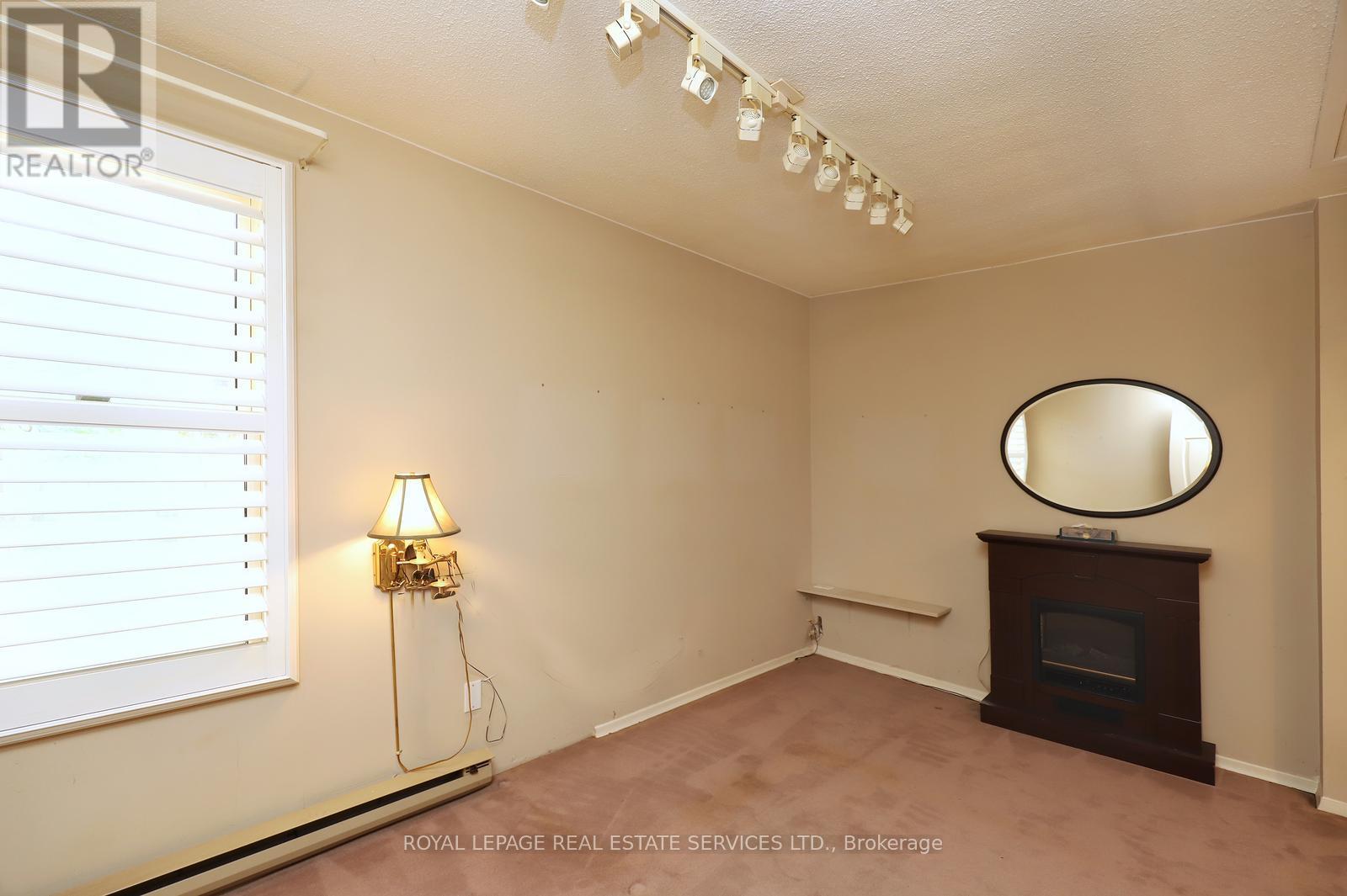 Townhouse at 18 - 442 PERTH AVENUE, Toronto