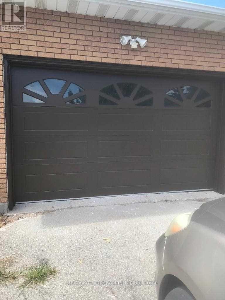 Detached at UPPER - 2119 MEADOWBROOK ROAD, Burlington (Mountainside)
