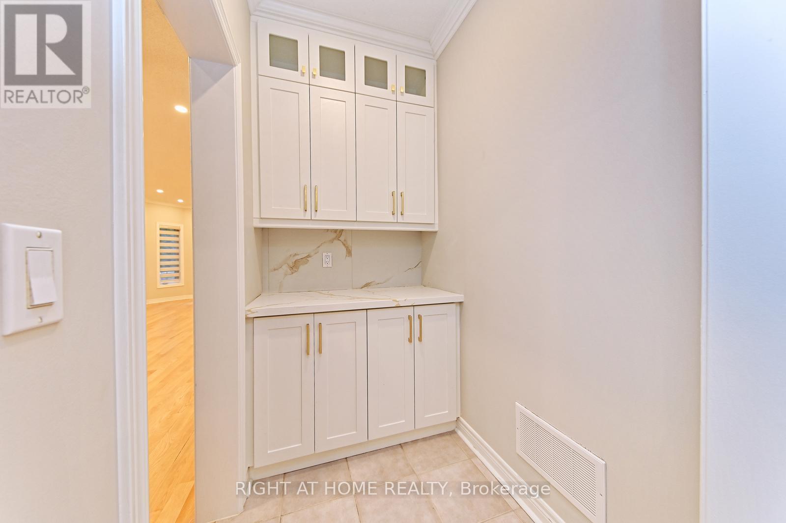 Detached at 6843 CAMPBELL SETTLER COURT E, Mississauga