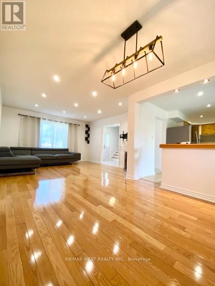 Detached at 81 SEABORN ROAD, Brampton