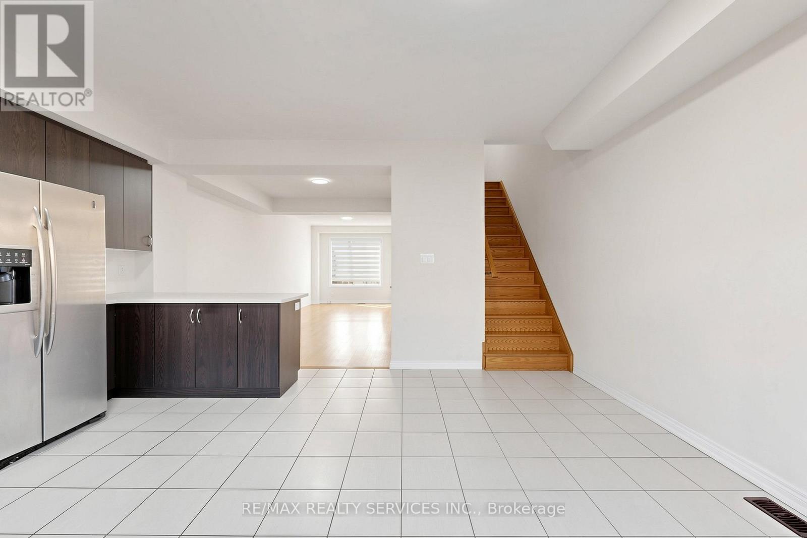 Townhouse at 19 SEA DRIFTER CRESCENT, Brampton
