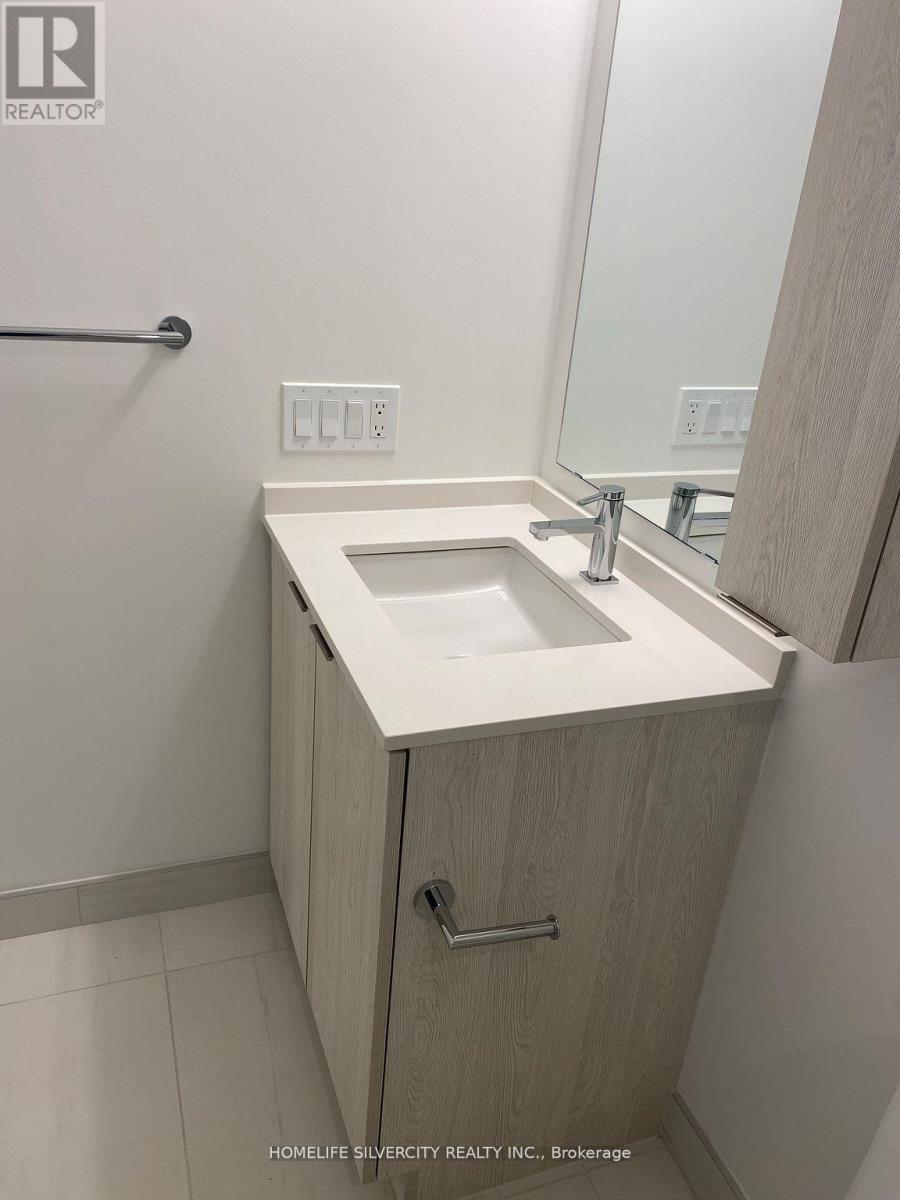 Apartment at 406 - 86 DUNDAS STREET, Mississauga