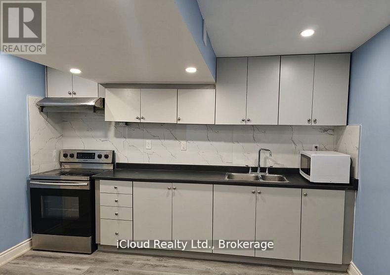 Detached at 32 MAPLE BEACH CRESCENT, Brampton (Fletcher's Meadow)