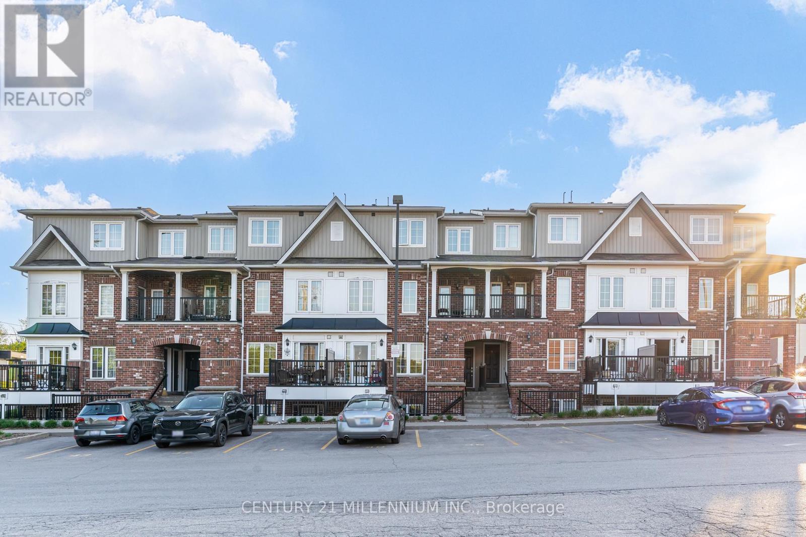 Townhouse at 9 - 5 ARMSTRONG STREET, Orangeville