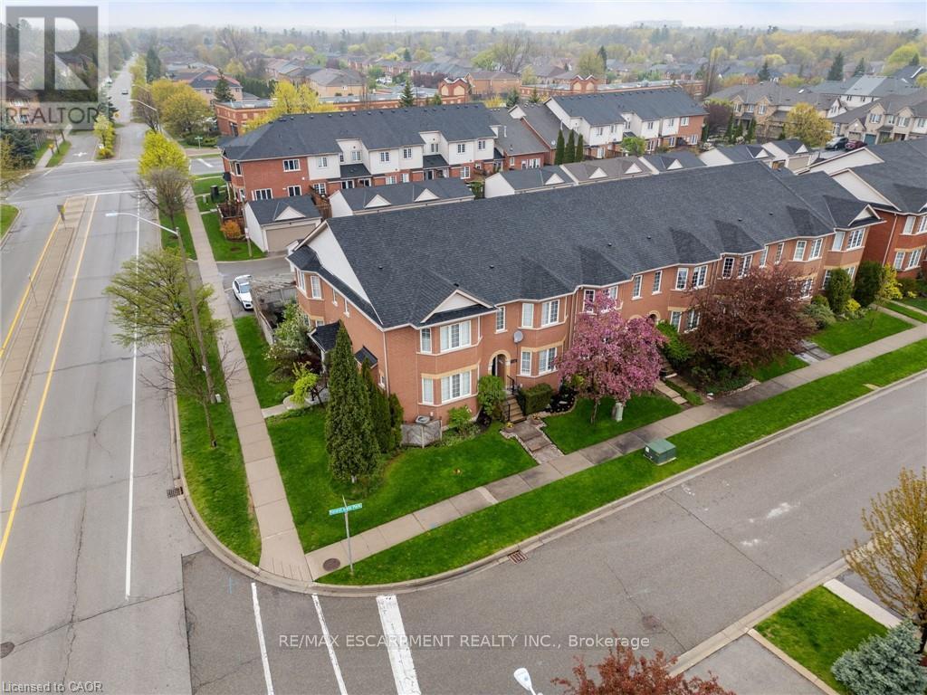 Townhouse at 2130 FOREST GATE PARK, Oakville