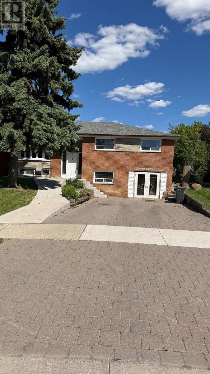 Detached at 3796 WYEWOOD ROAD, Mississauga