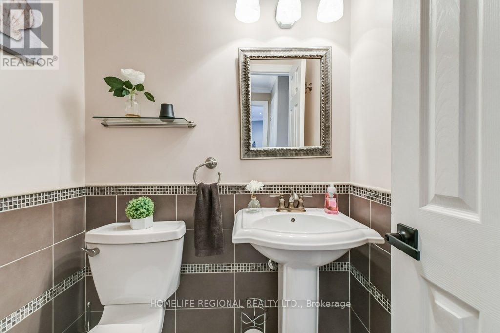 Detached at 2557 BRASILIA CIRCLE, Mississauga