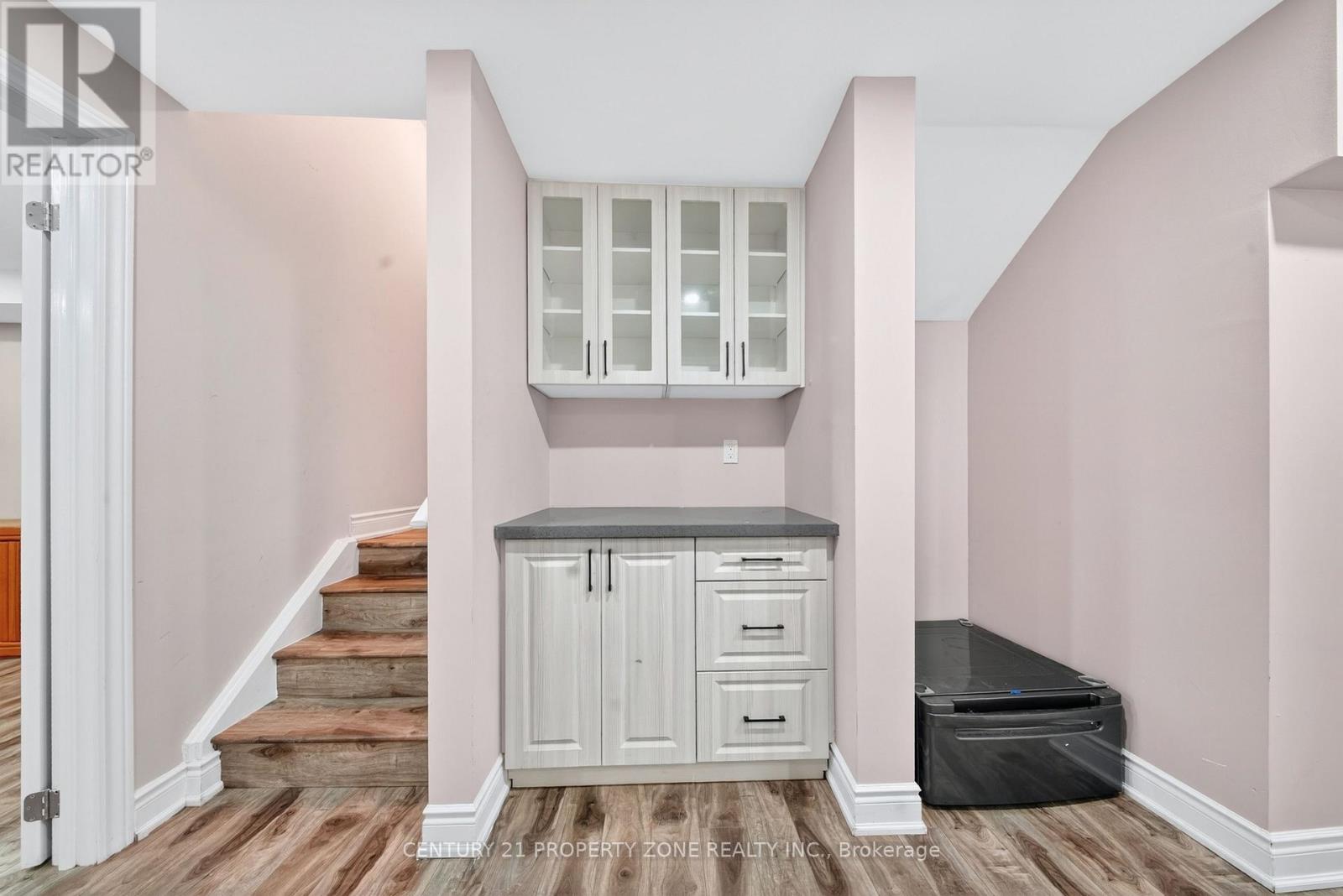 Townhouse at 303 - 22 MILTARY CRESCENT E, Brampton