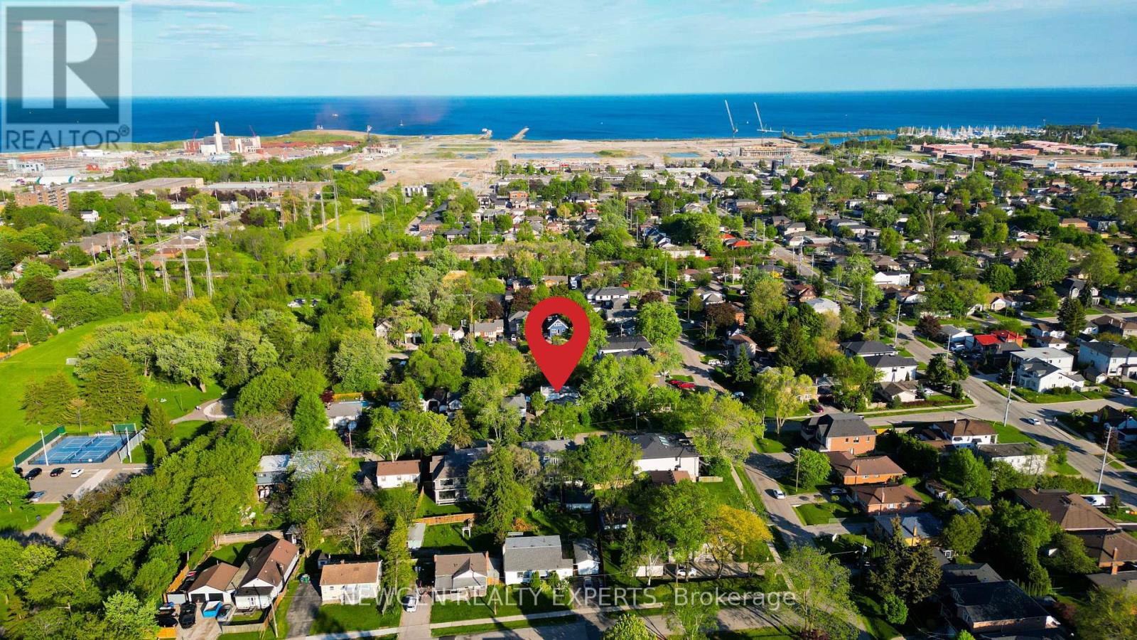 Detached at 1070 PELHAM AVENUE, Mississauga (Lakeview)