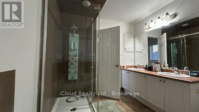 Detached at 1013 MCCUAIG DRIVE, Milton