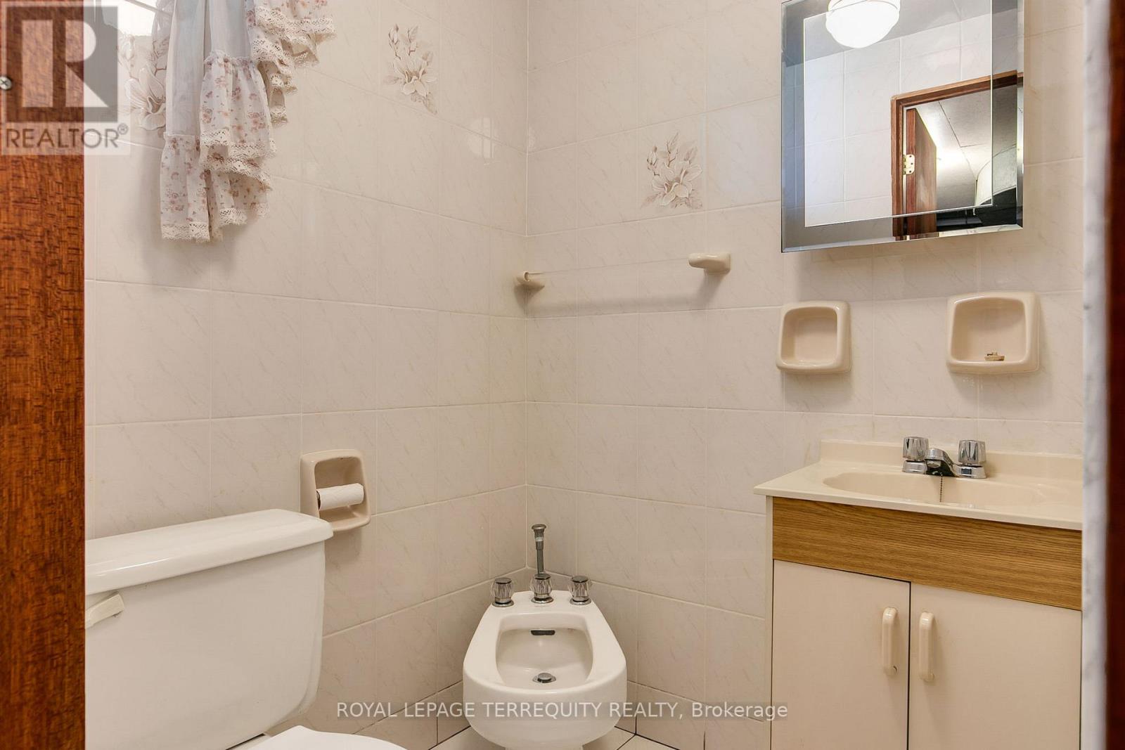 Semi-Detached/Link at 57 CALICO DRIVE, Toronto