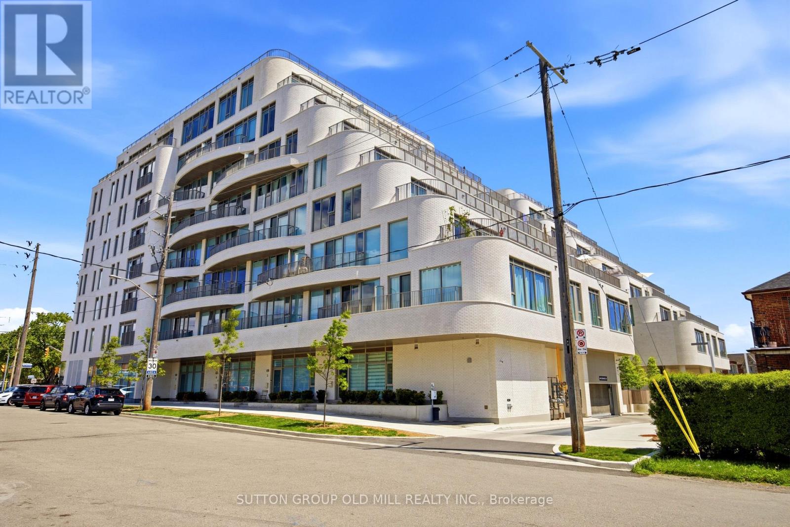 Apartment at 329 - 689 THE QUEENSWAY, Toronto (Stonegate-Queensway)