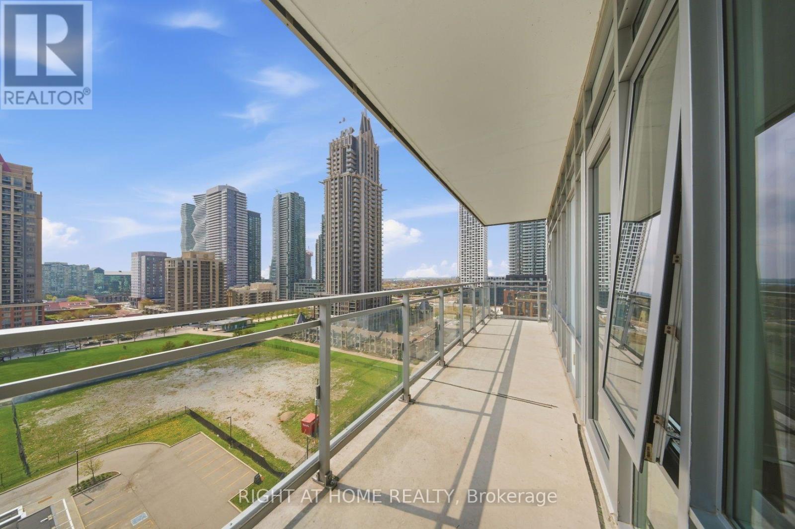 Apartment at 1105 - 365 PRINCE OF WALES DRIVE, Mississauga