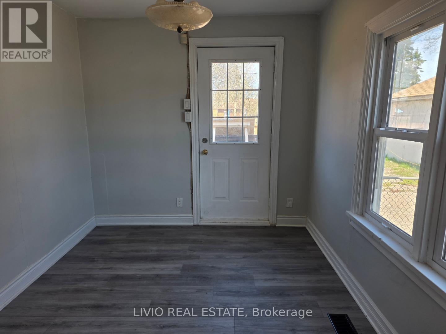 Detached at 323 QUEEN STREET E, Halton Hills