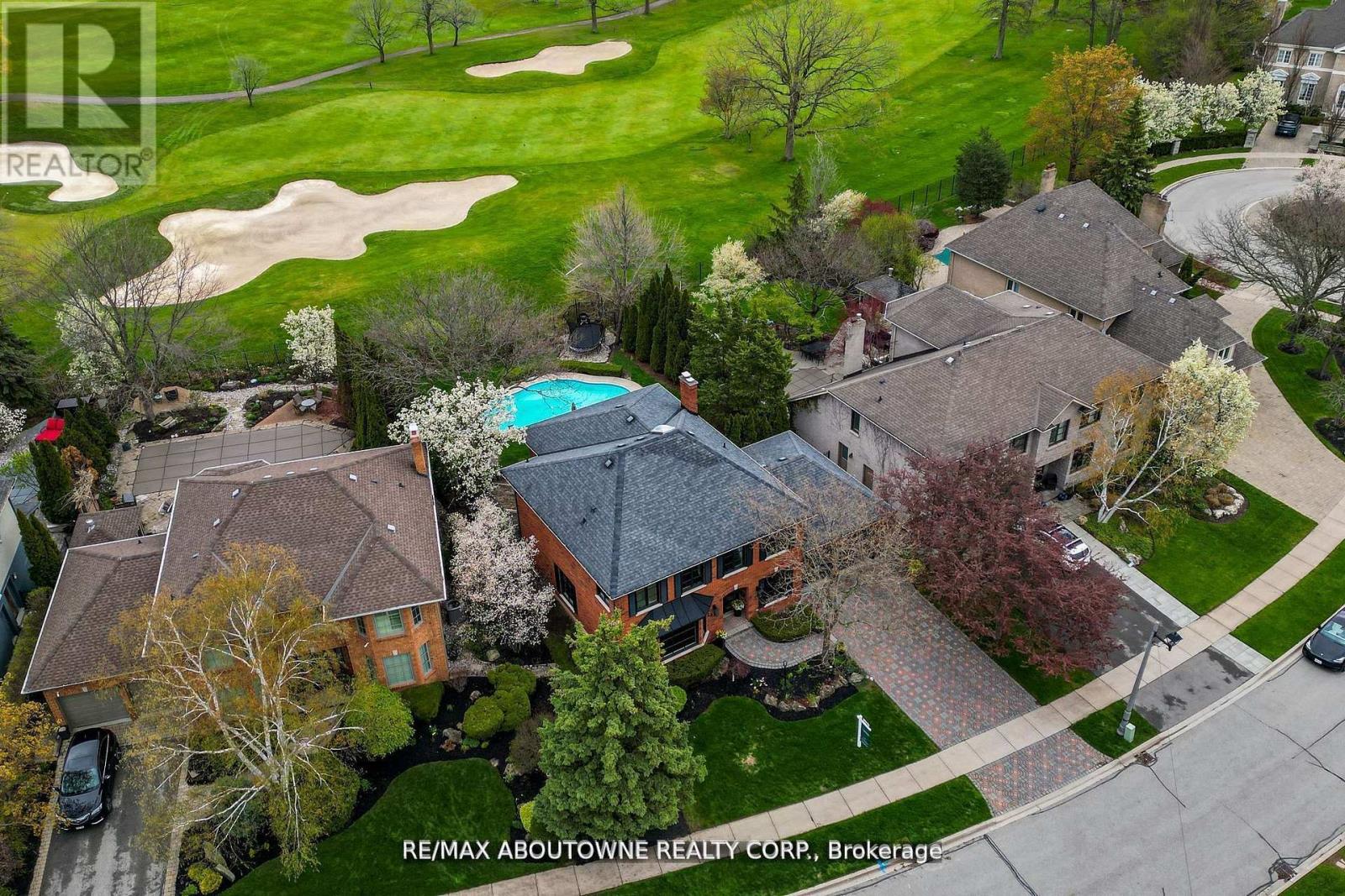 Detached at 1319 GREENEAGLE DRIVE, Oakville
