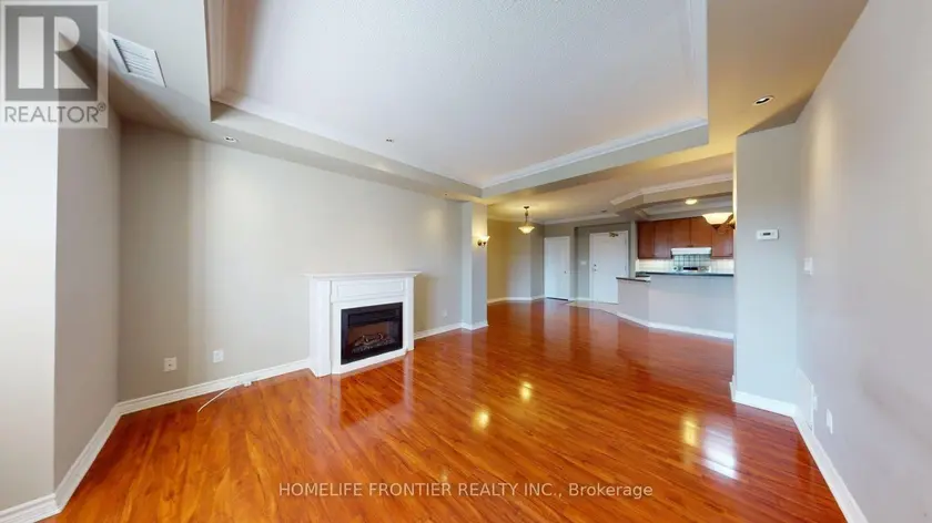 Apartment at 402 - 3351 CAWTHRA ROAD, Mississauga