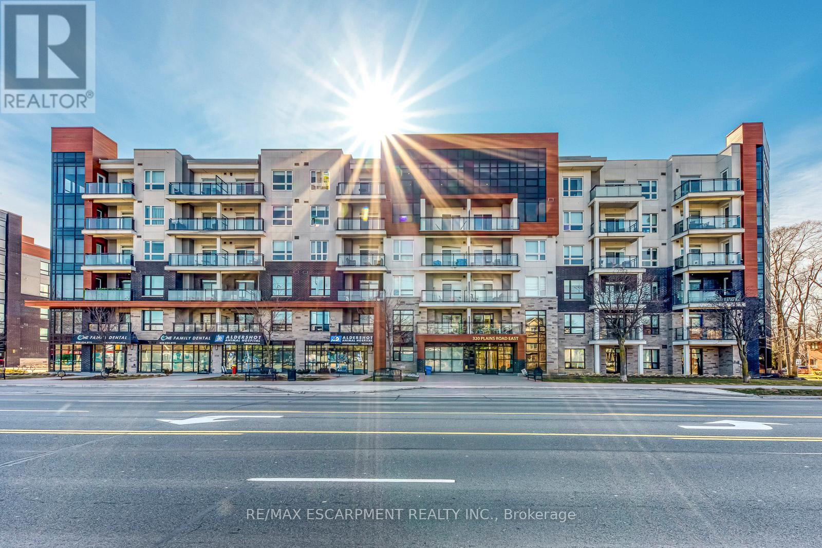 Apartment at 303 - 320 PLAINS ROAD E, Burlington (LaSalle)