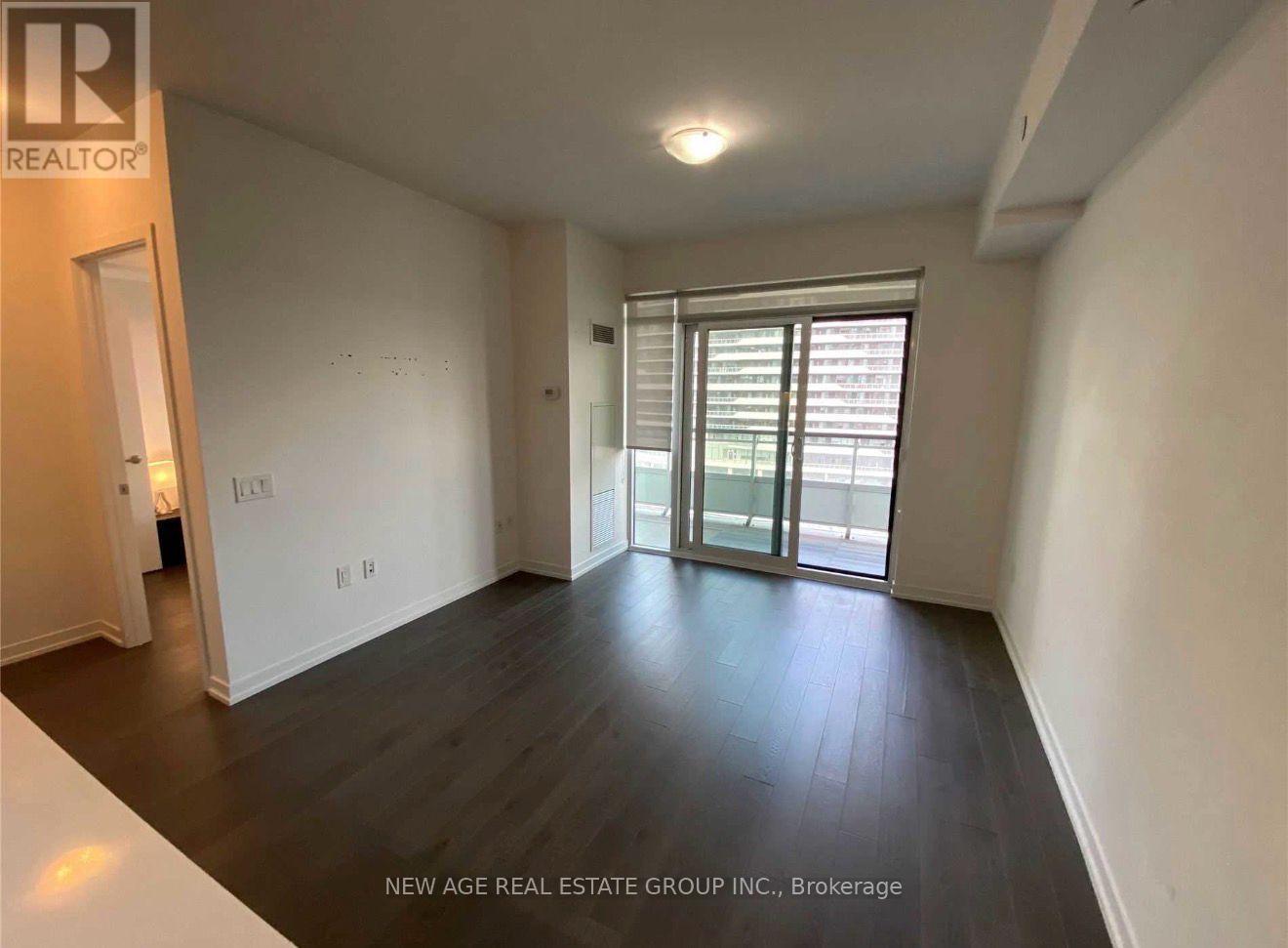 Apartment at 1001 - 2560 EGLINTON AVENUE W, Mississauga